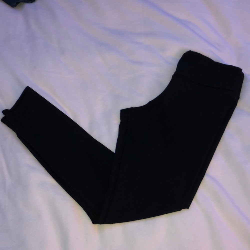Black leggings